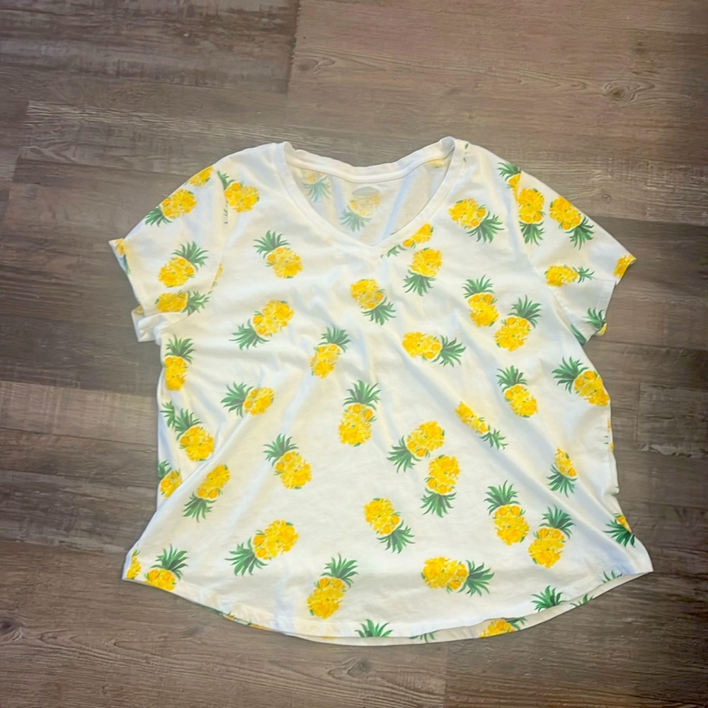Old Navy Tee